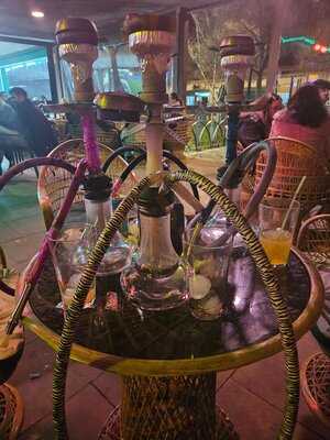 Luau Cocktail Lounge