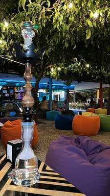 Luau Cocktail Lounge