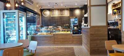 Vivari Coffee&bakery