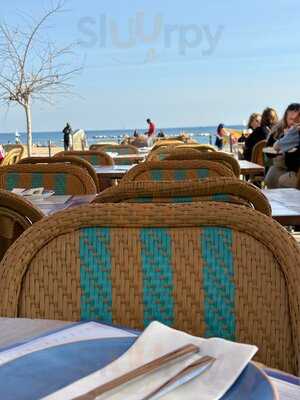 Sea Breeze Beach House