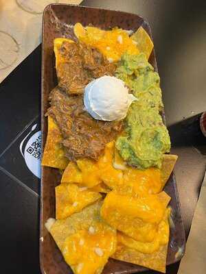 Baka Vieja Burger Shop