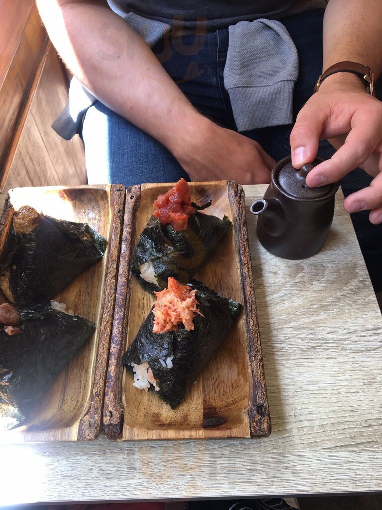 Omu Onigiri Shop