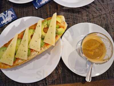 Cafe Bar Entreraices