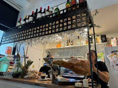 Cafe Bar Entreraices