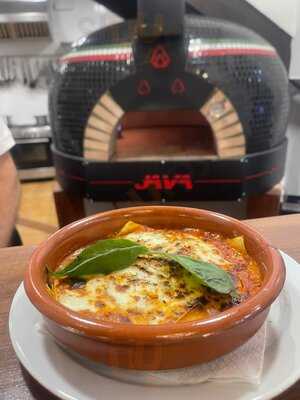 Romolo Y Remo Pizzería