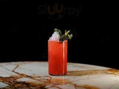 Trotamundos - Only You Sevilla