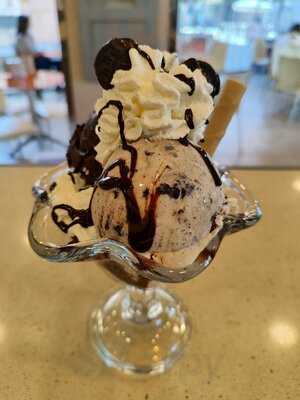 Cafetería Heladería Sureste