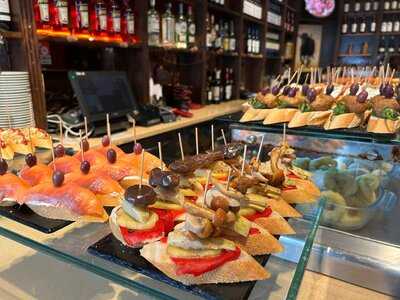 Tapa Tapa - Tapas Bar