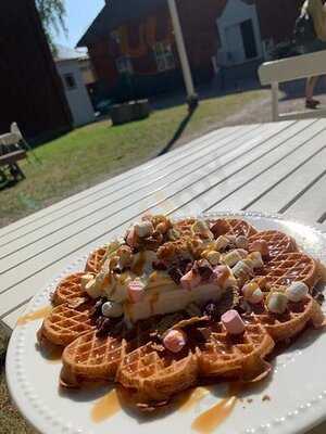 Vohvelikahvila Ja Taideleipomo