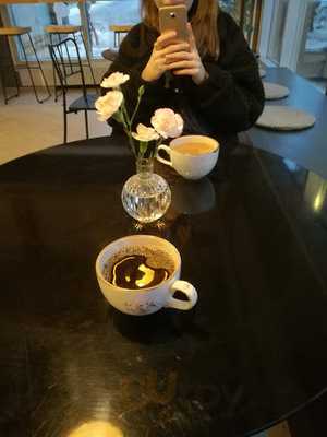 Photo 3