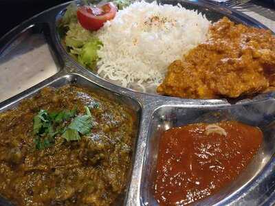 Nepalilainen Ravintola Mountain