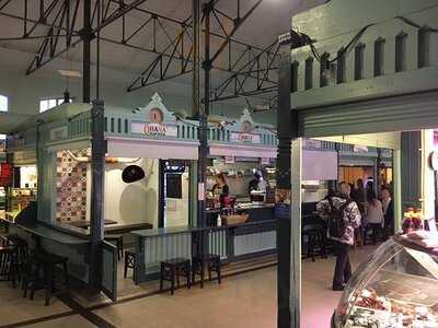 Ohana Lei'pomo & Grille