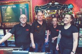 Gloria Bar & Pub