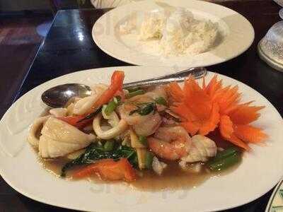 Thai & Laos Restaurant