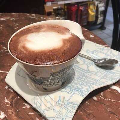 Cafe Neuhaus Helsinki