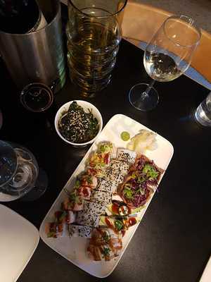 Sushibar + Wine