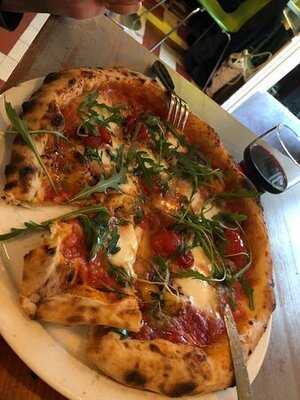 Daddy Green's Pizzabar