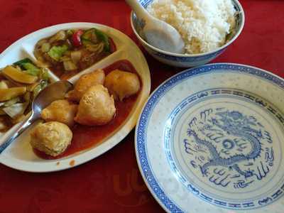 Tsing Tao Restaurant