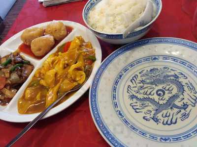 Tsing Tao Restaurant