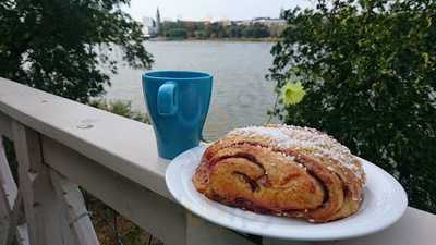 Sinisen Huvilan Kahvila The Blue Villas Cafe