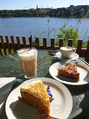 Sinisen Huvilan Kahvila The Blue Villas Cafe