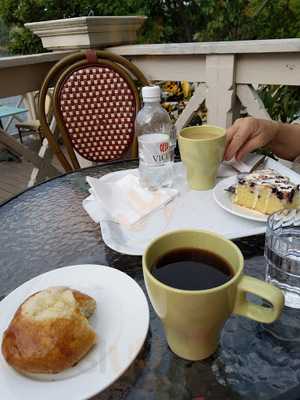 Sinisen Huvilan Kahvila The Blue Villas Cafe