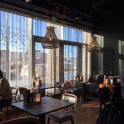 Vessel Bistro & Burger