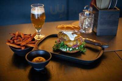 Vessel Bistro & Burger