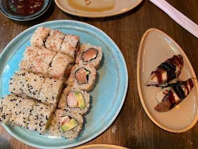 Latitude 25 - Okinawa Ravintola Baari