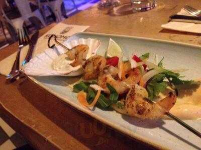 Kokomo Tikibar & Room