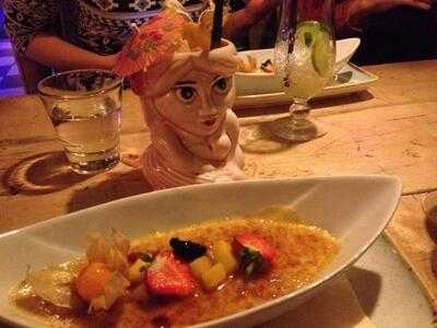 Kokomo Tikibar & Room