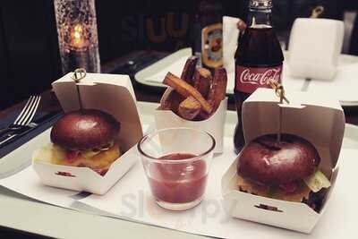 Bar & Bistro Kiusaus