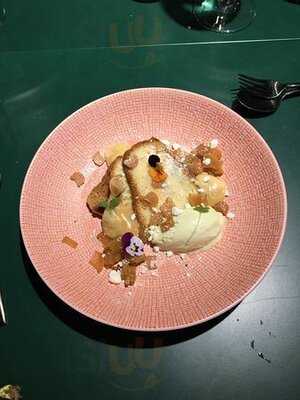 Marski Bar & Restaurant