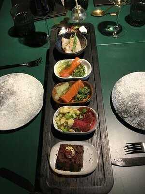 Marski Bar & Restaurant