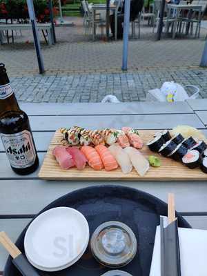 Sushibar + Wine