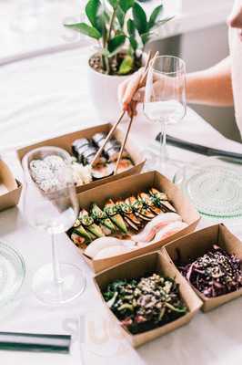 Sushibar + Wine