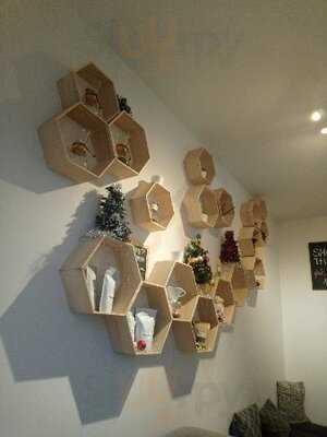 Minilicious Tea & Caphe