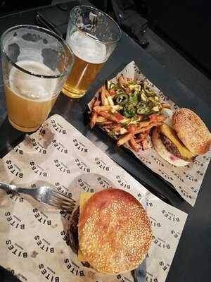 Bites Burgers Kamppi