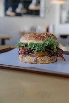 Bites Burgers Kamppi