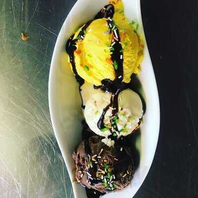 Nepalilainen Ravintola Manakamana