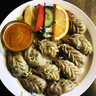 Nepalilainen Ravintola Manakamana