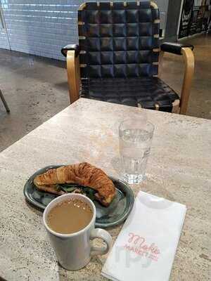 Moko Market Cafe & Store Sornainen