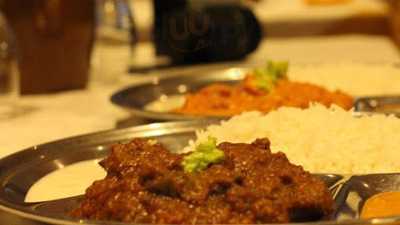 Nepalilainen Ravintola Lali Gurans