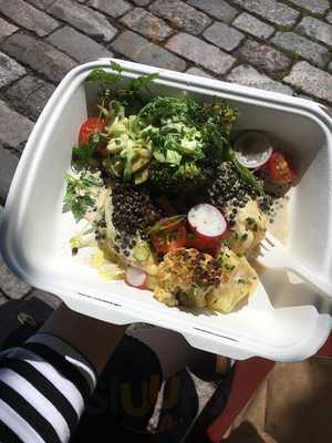 Roots Kitchen Hakaniemi