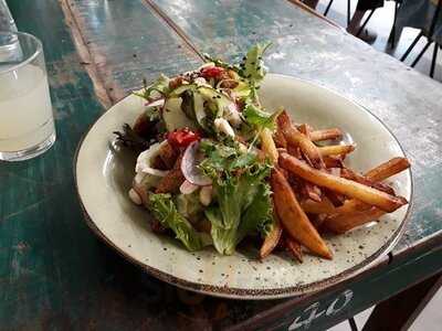 Roots Kitchen Hakaniemi