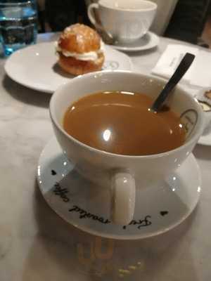 Roberts Coffee Ratina