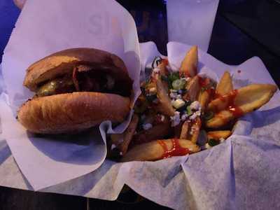 Ihku Night Club & Karaoke