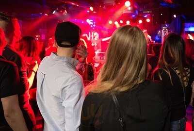 Ihku Night Club & Karaoke