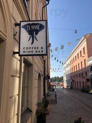 El Fant Coffee & Wine Bar