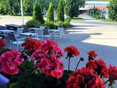 Lielahden Mustamakkarabaari